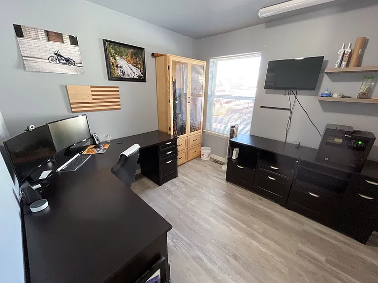 688 Green Tree Dr — Photo 6