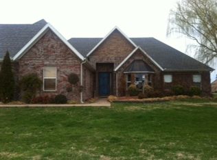 440 Madison St #8620, Huntsville, AR 72740