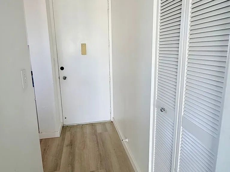 2121 Ala Wai Blvd #1702 — Photo 8