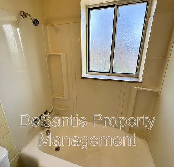 816 Perry Hwy #29 — Photo 22