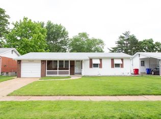 975 Lees Ln, Florissant, MO