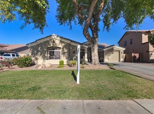 946 E Del Rio St, Gilbert, AZ 85295