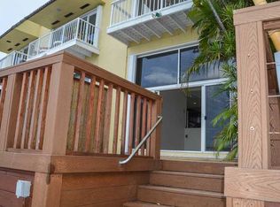 3925 NE 171st St #B, North Miami Beach, FL 33160