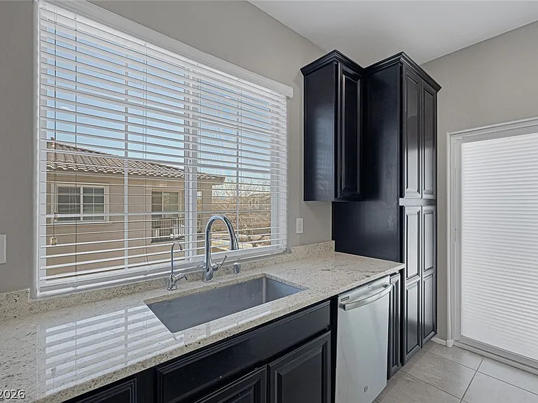 8493 Insignia Ave #101 — Photo 14