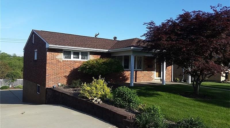 Welcome to this meticulously maintained ranch style home.
