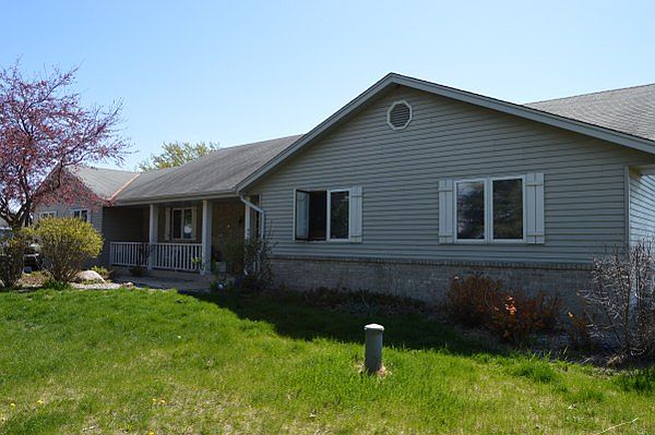 1st image of 32741 Territorial Dr