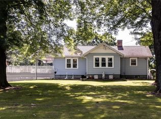 1302 Sandy Lake Rd, Ravenna, OH 44266