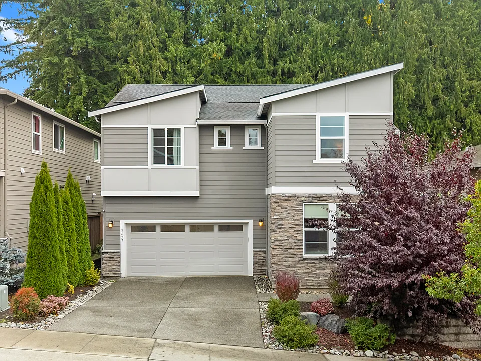 13427 204th Dr SE