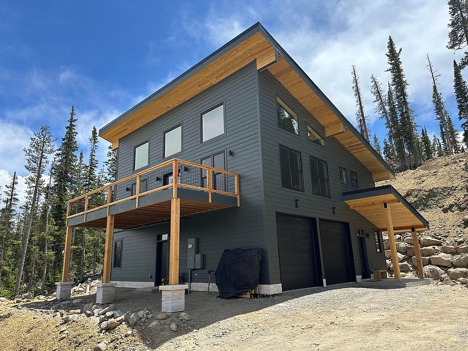 1st image of 950 Gold Pan Ln