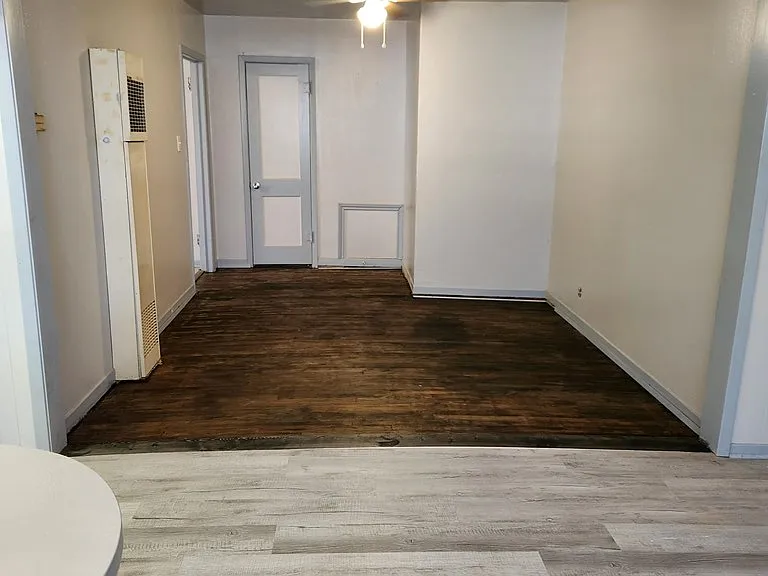 318 W Houston St #F — Photo 4