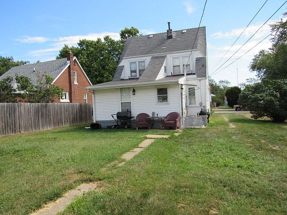 2nd image of 485 S Blaine Ave