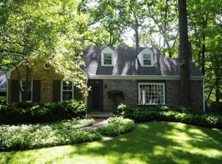 1640 Fairhaven Blvd, Elm Grove, WI 53122