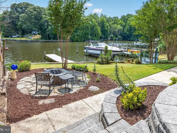 40 Johnson Rd, Pasadena, MD 21122