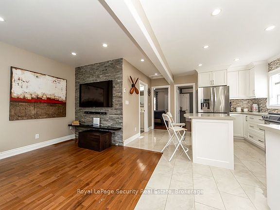 2nd image of 569 McRoberts Ave