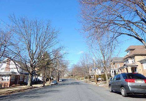 2nd image of 884 Bellevue Ave