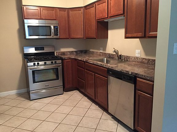 3rd image of 1324 Mac Dr