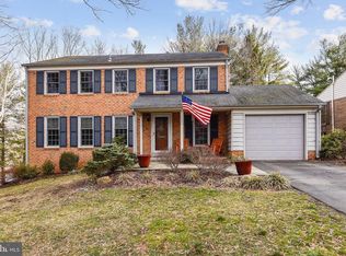 10621 Seneca Ridge Dr, Gaithersburg, MD 20886
