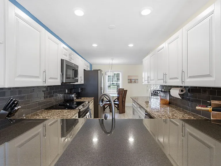 4778 Coquina Key Dr SE — Photo 12