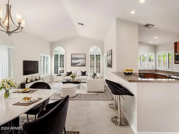 961 W BARBADOS Drive, Gilbert, AZ 85233