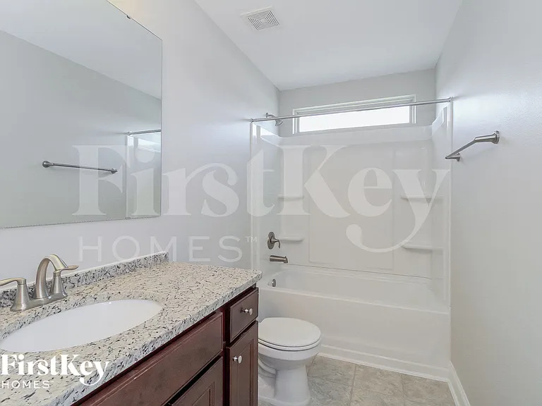 114 Rosemont Ln — Photo 13