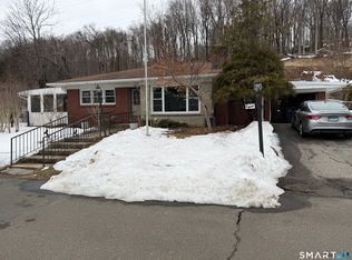 8 Reichelt Terrace, Ansonia, CT 06401