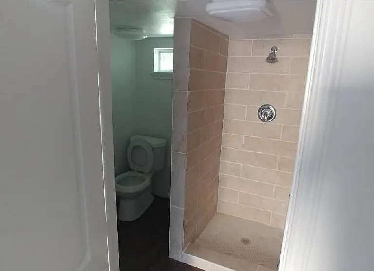 146 N Milby St #4 — Photo 1