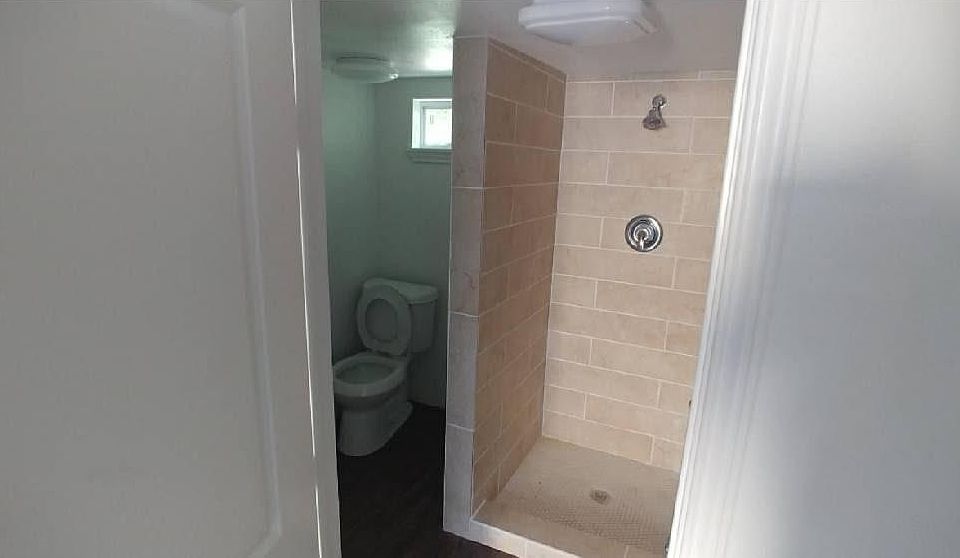 1st image of 146 N Milby St #4