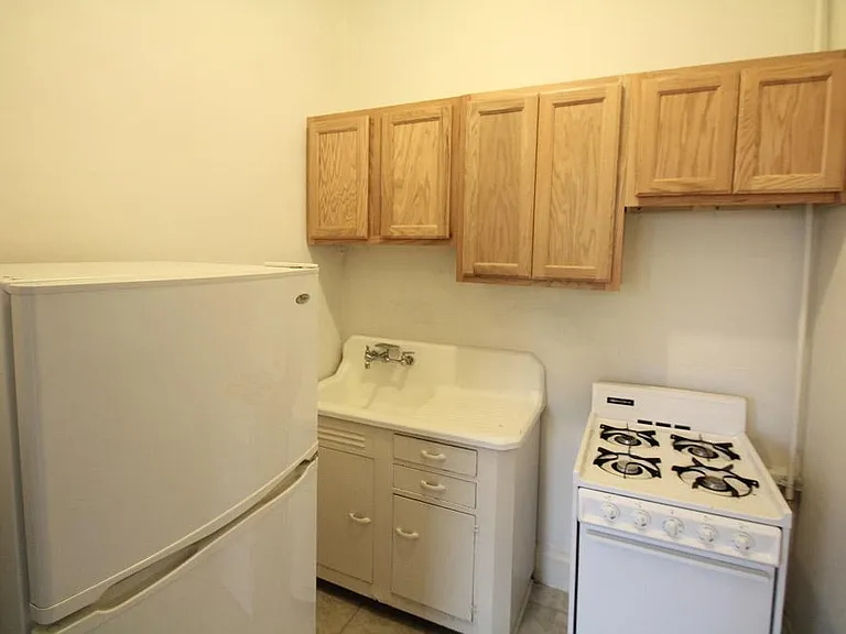 500 Todd St #13 — Photo 4