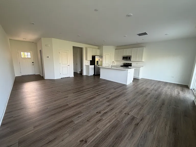 12172 Dodwell St — Photo 3