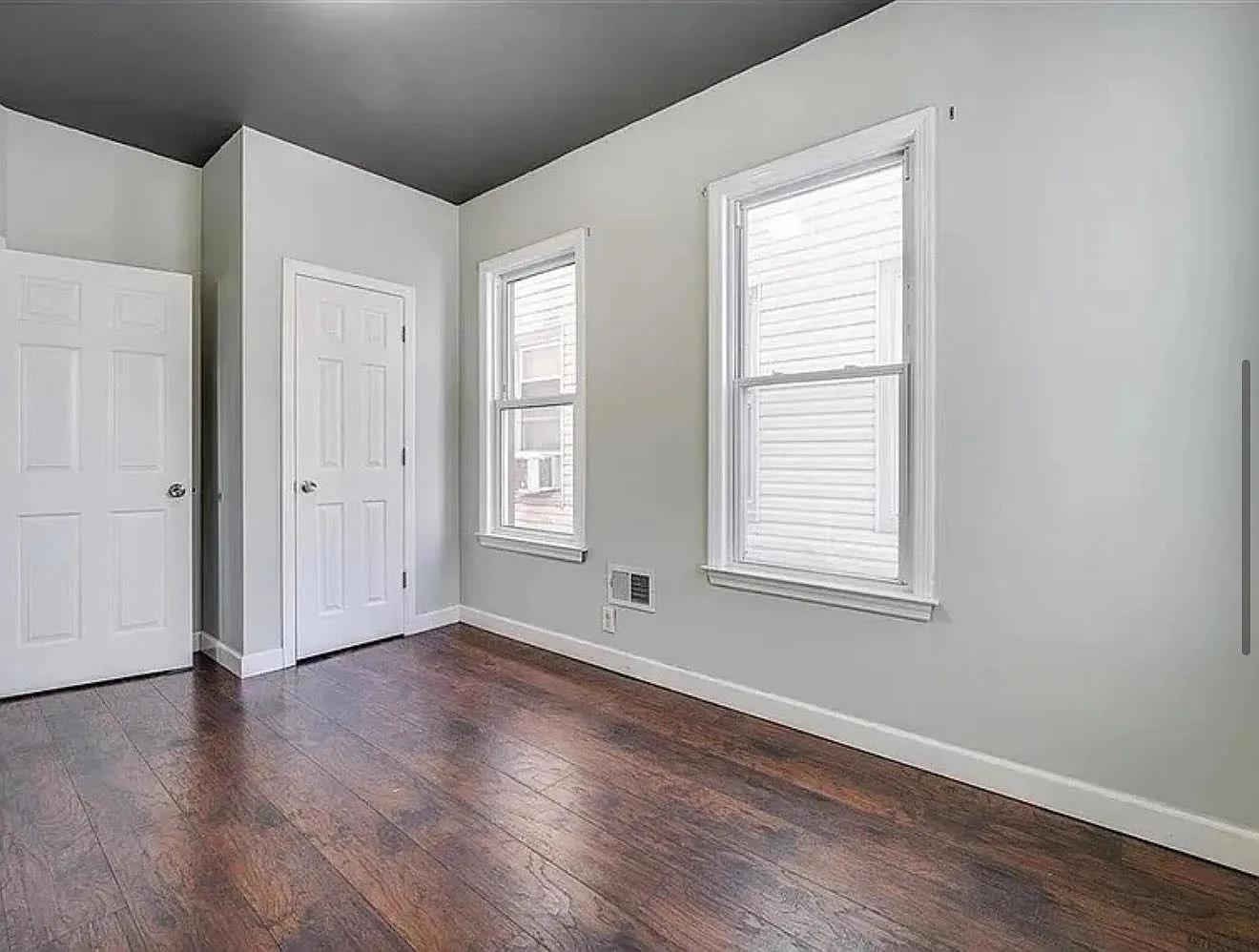 3 bed, 1.5 bath, 1400 sqft, $2,400 — Photo 4