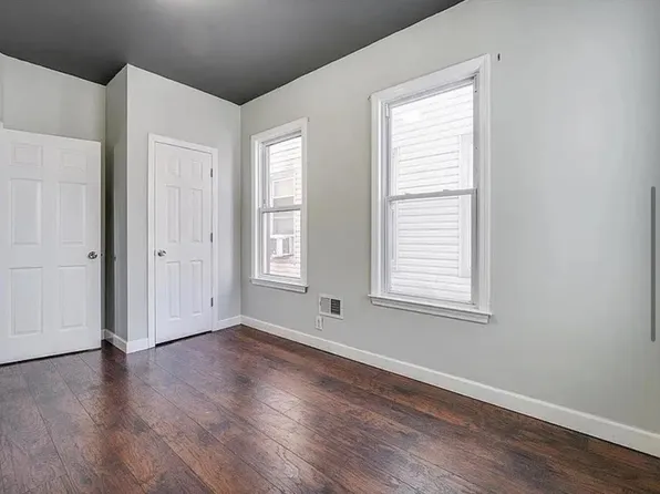 36 Dwight Street image 4 of 9