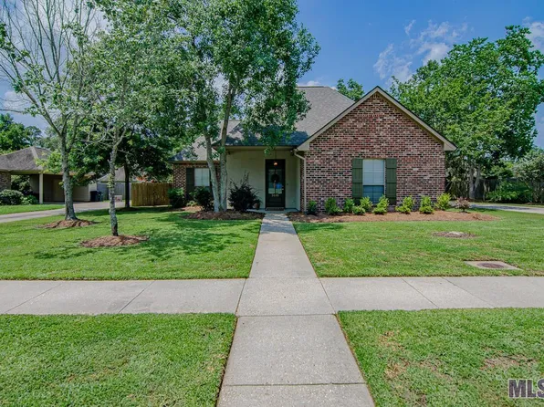 9440 Lake Lily Ave, Baton Rouge, LA 70810