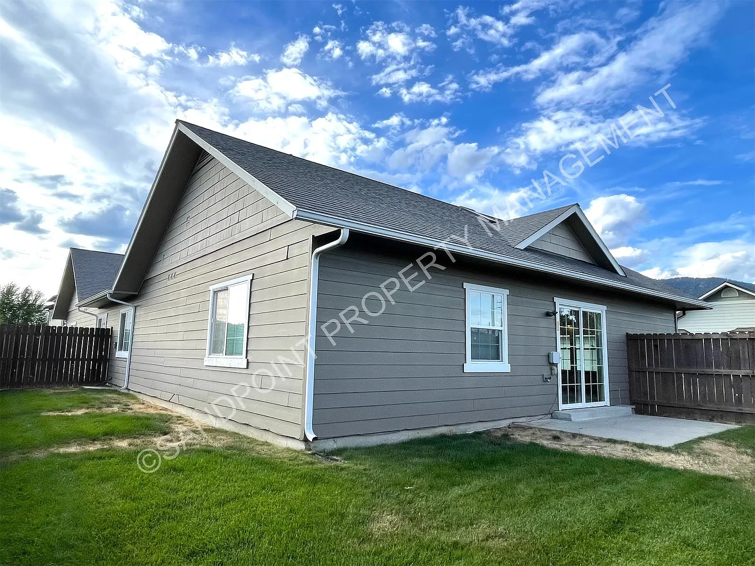 2 bed, 1500 sqft, $1,875 — Photo 3