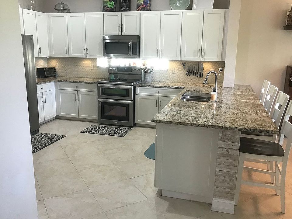 1st image of 1039 Grove Park Cir