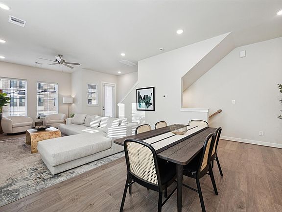 3rd image of 3083 Hicks St