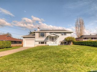 1933 Clovercrest St, Enumclaw, WA 98022