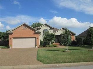 385 Irish Cir, Hopkinsville, KY 42240