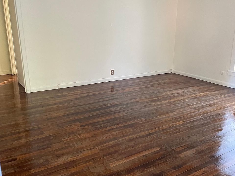 1st image of 608 Hayman St #10