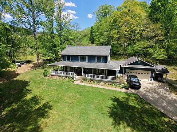 3rd image of 136 Gibson Rd