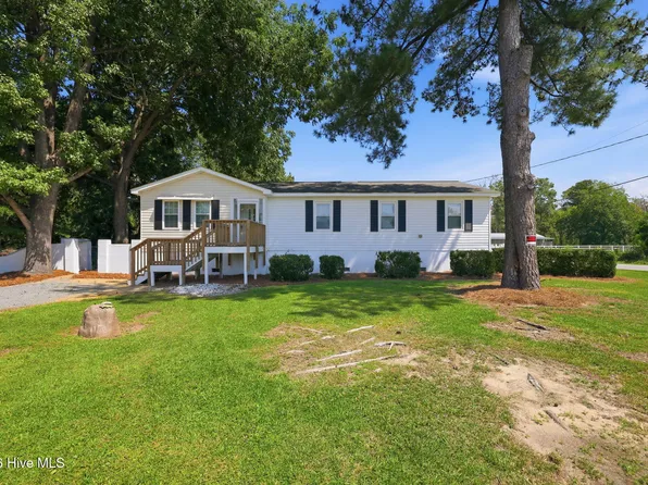 17 Old Fort Shores Road, Chocowinity, NC 27817