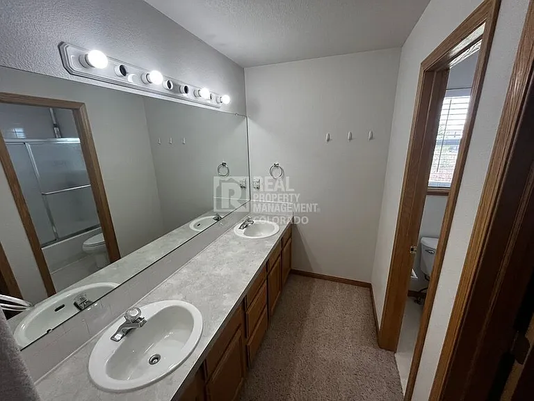 8464 Calumet Way — Photo 13