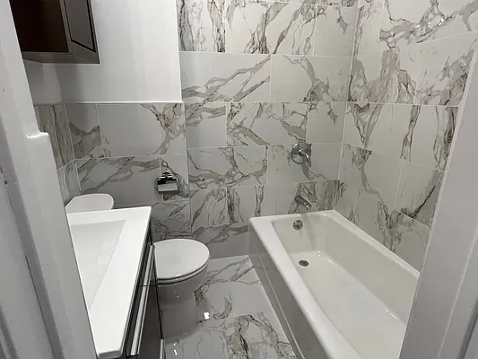 Rented by J PRESTON AND ASSOCIATES INC | media 21