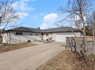 1106 Eliot Dr, Urbana, IL