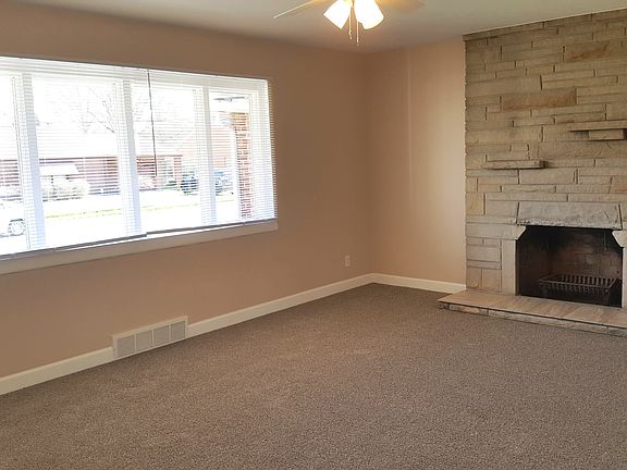 Living Rm. picture window