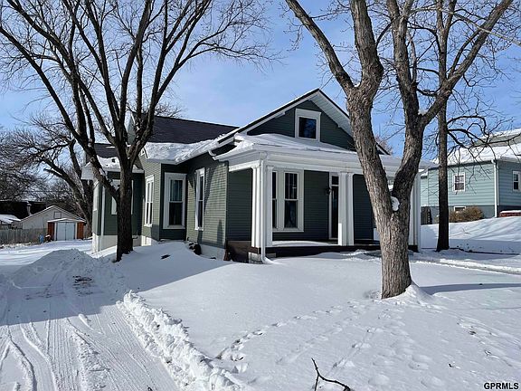 923 D St, Fairbury, NE 68352 | MLS #22328801 | Zillow