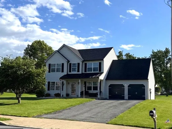 138 N River St, Marietta, PA 17547