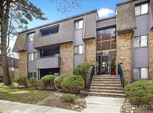 2312 Old Stone Mill Dr, Cranbury, NJ 08512