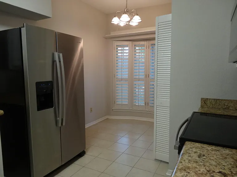 864 Augusta Dr #208 — Photo 8