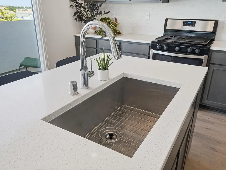 2014 Luzon Ln #8 — Photo 8