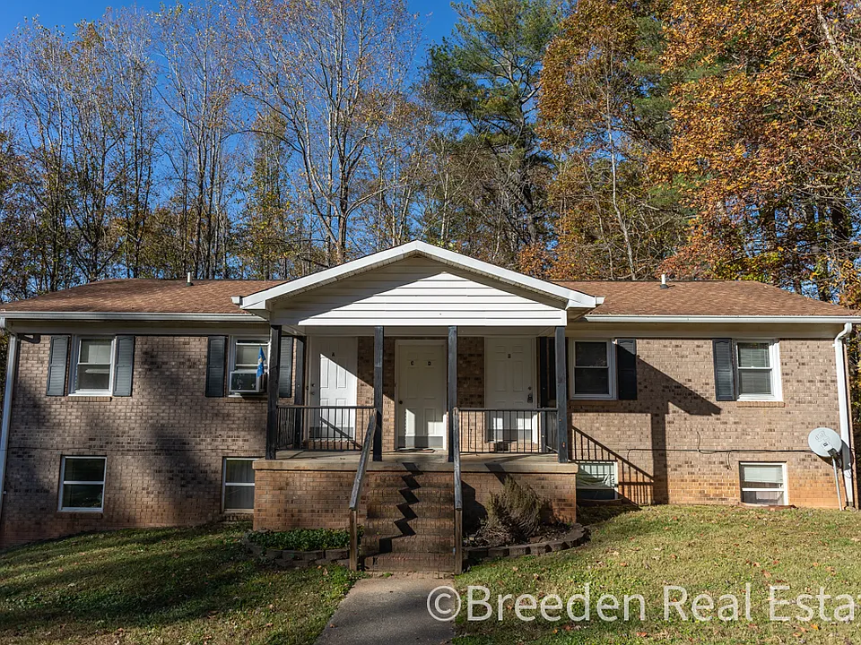 1466 Kennedy Dr #F